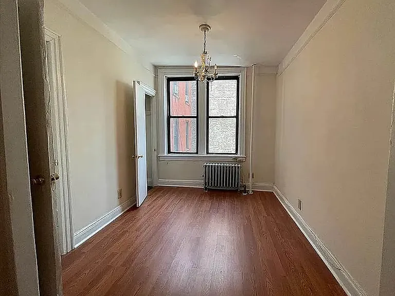 725 9th Ave #2A — Photo 4