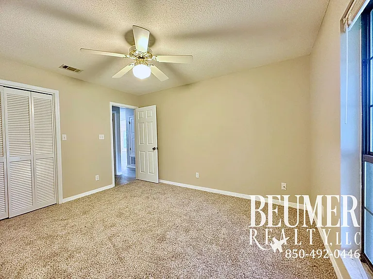 5027 Shoshone Dr — Photo 21