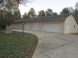 8724 Highway 52 E #1, Ellijay, GA 30536