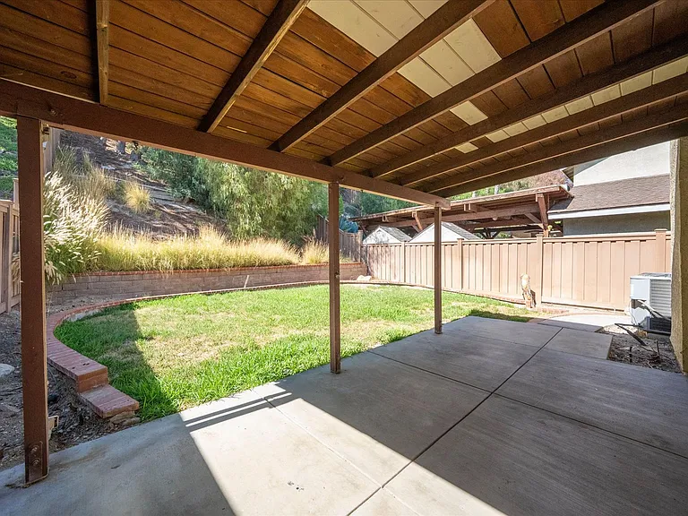 28381 Connie Ct — Photo 5