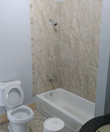 4th image of 319 Hermitage Ct