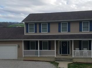 200 S Oakview Dr, Waynesburg, PA 15370