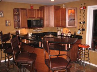 205 Daren Ct, Walled Lake, MI 48390