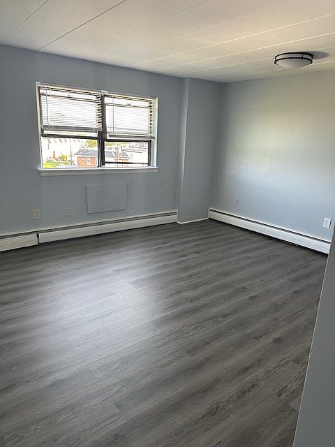 1st image of 5237 Oxford Ave #G6