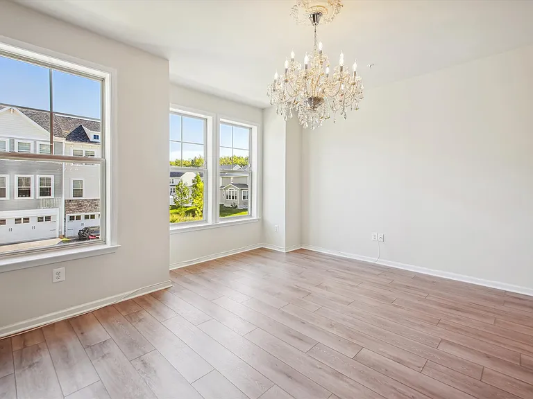 627 Quarterpath Way — Photo 10