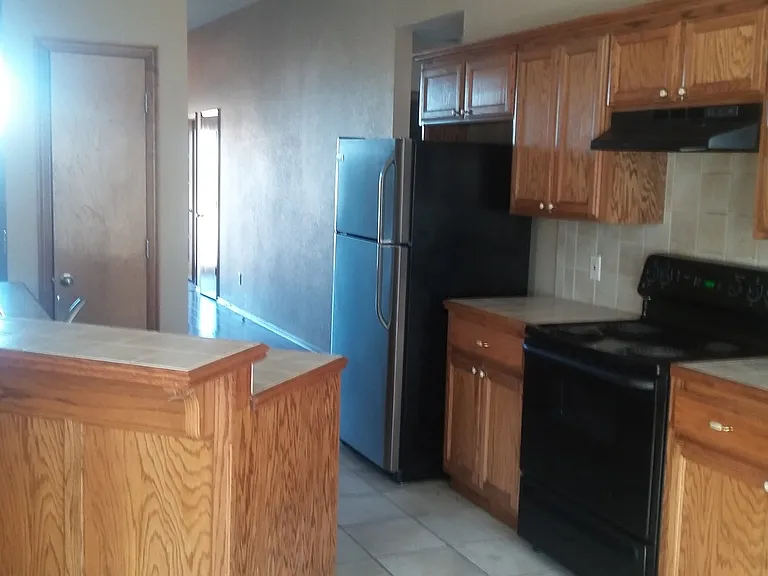 1632 Creekside Ln #1632 — Photo 3