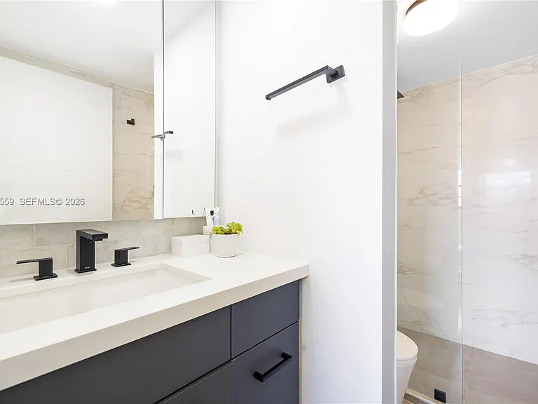 1250 Lincoln Rd #510 — Photo 14