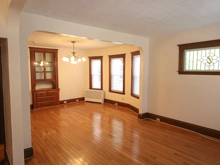 17 Maple Ave — Photo 6