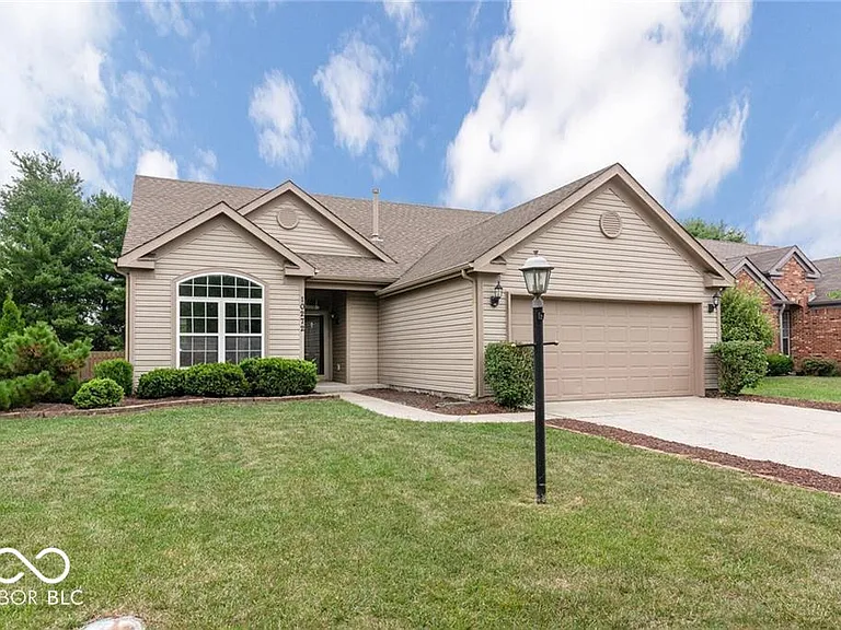 10272 Lakeland Dr — Photo 1