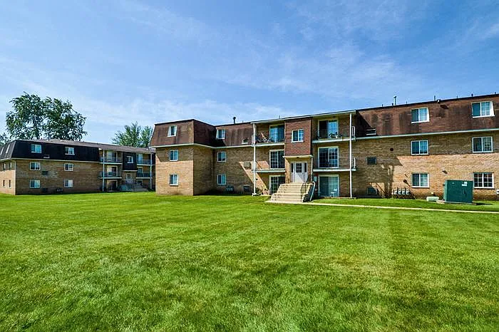 Main Street Apartment Homes — Photo 23