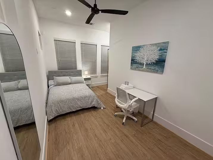 1st image of 6834 Lozier St Room 3