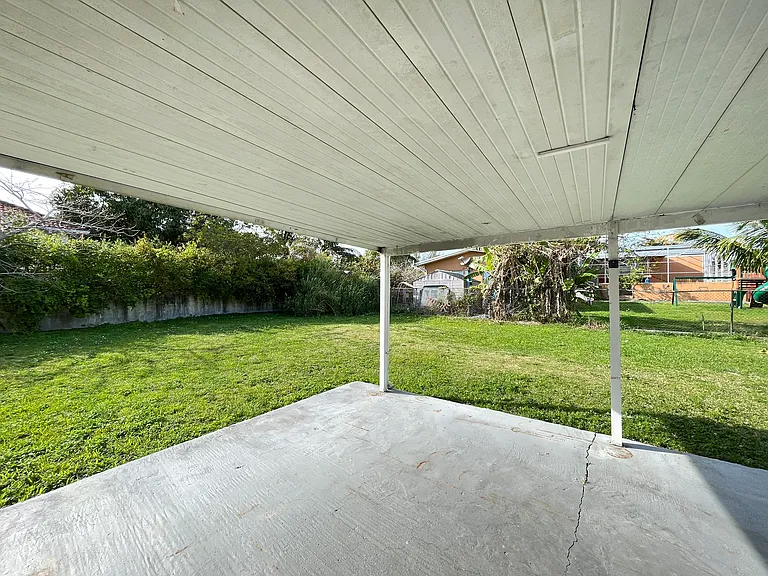 8541 Grand Canal Dr — Photo 11