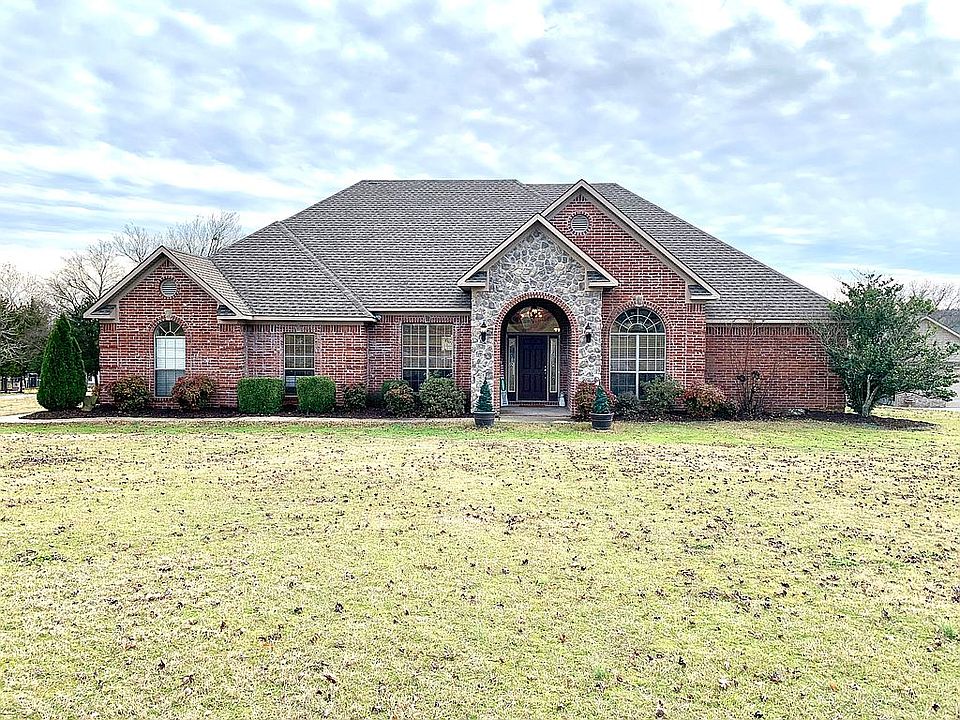 1st image of 44 Greystone Dr
