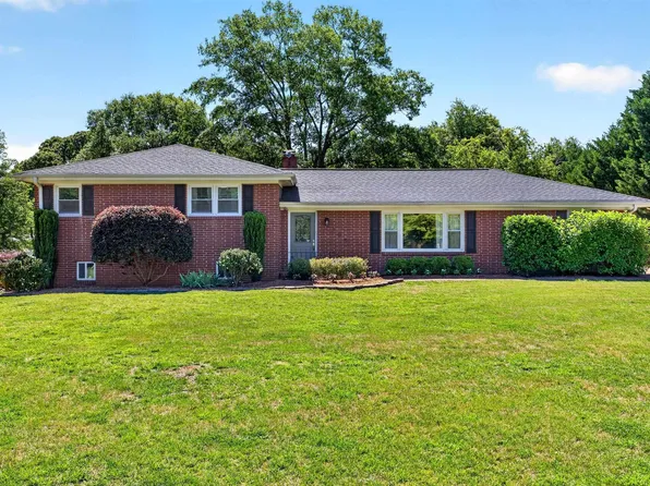 104 Central Ave, Mauldin, SC 29662