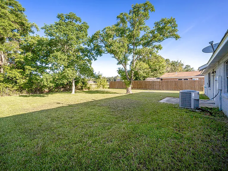 6672 Cortez Cir — Photo 42