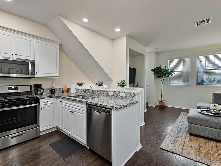 7221 N Cedar Rd #CP2 — Photo 15