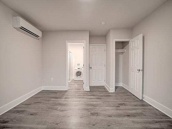 4th image of 304 E Ontario St #3