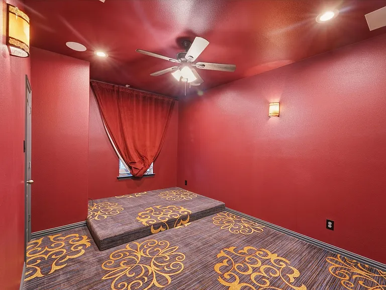 2208 Gregory Creek Dr — Photo 20