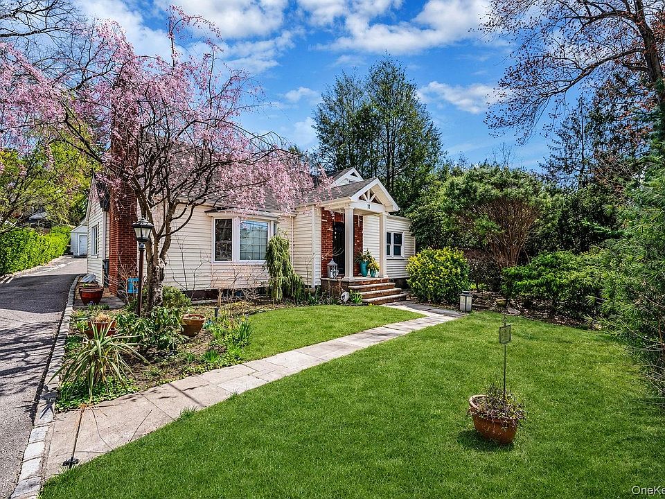 1st image of 11 Edgewood Avenue