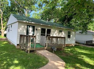 861 SE Eastgate Dr, Topeka, KS 66607