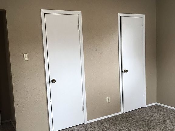2nd image of 128 Pebble Creek Dr