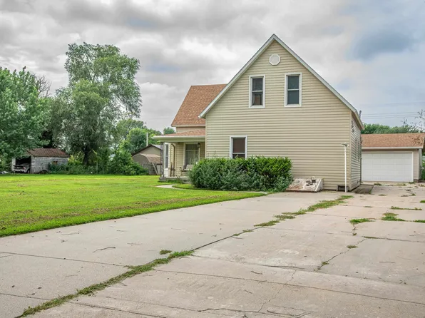 207 Kelsey St, Gibbon, NE 68840
