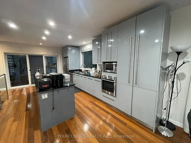 193 Brunswick Ave #UPPER A B — Photo 11