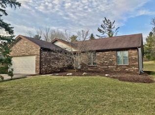 2563 Bruin Dr, East Lansing, MI
