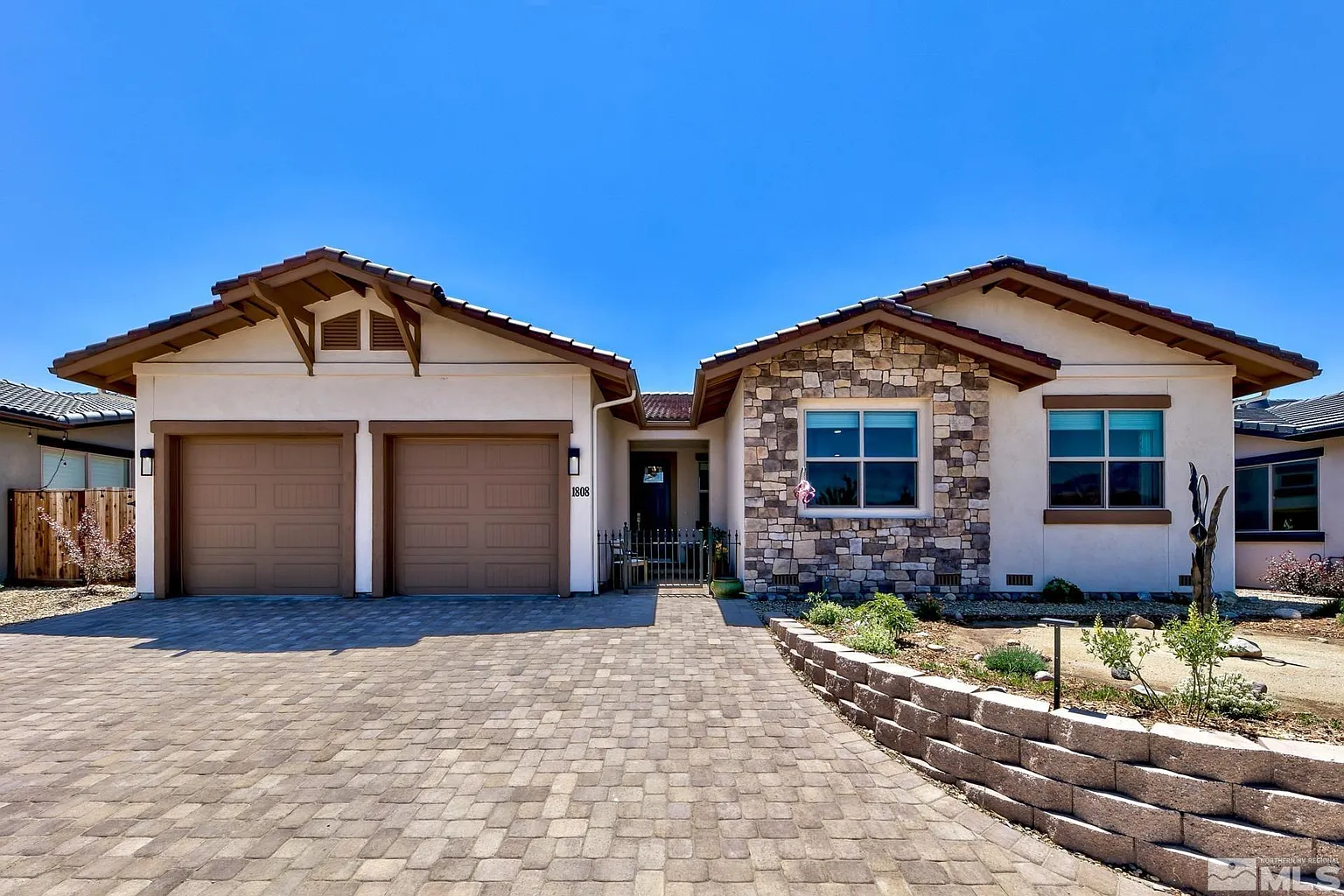 1808 Bella Casa Dr photo 1