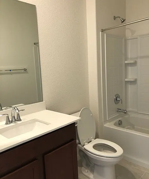 2445 Laurel Clark Ave — Photo 4