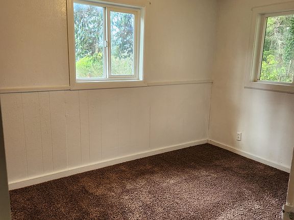 4th image of 93730 White Ln