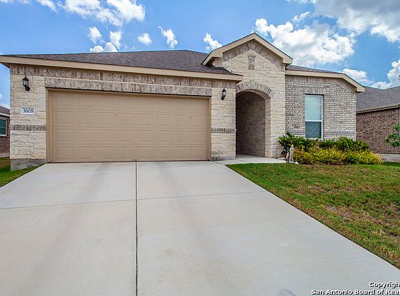 2nd image of 3608 Ringgold Trl