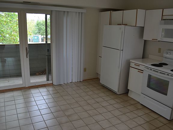 3rd image of 2125 Beach Village Ct APT 102