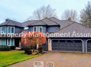 2700 NW Linmere Dr, Portland, OR 97229