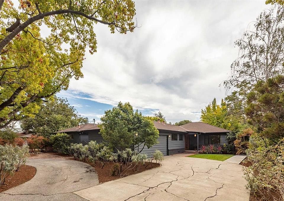 1st image of 4020 Manzana Ln
