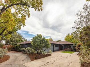 4020 Manzana Ln, Palo Alto, CA 94306