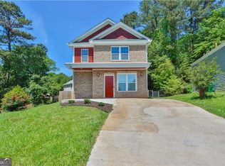 836 Leland Ct, Stone Mountain, GA