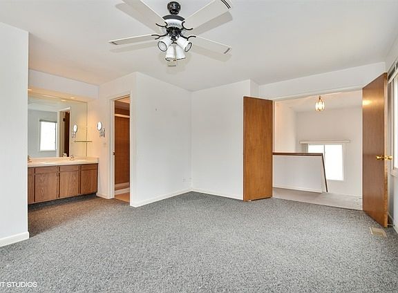 5th image of 340 Ashland Ave