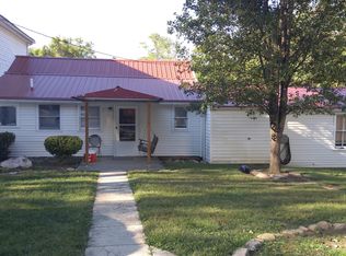 4010 Yellow Mountain Rd SE, Roanoke, VA 24014