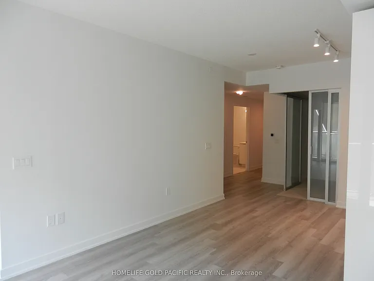 230 Simcoe St #1333 — Photo 10