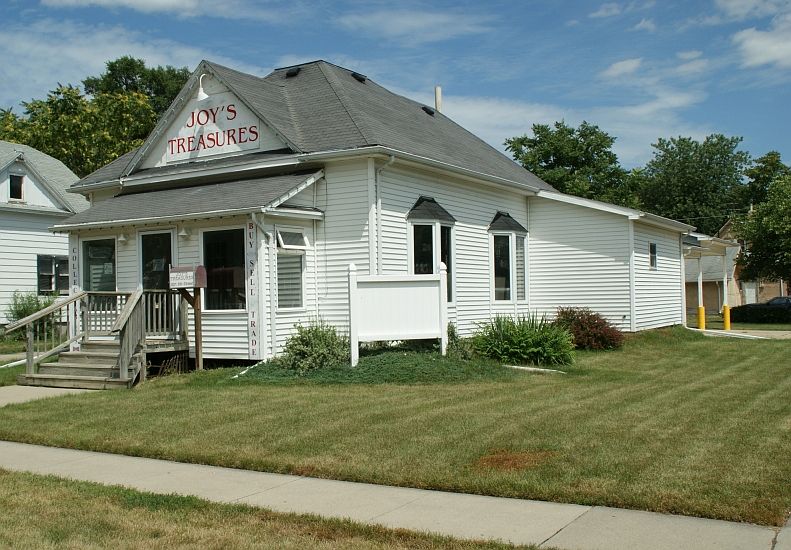1st image of 501 5th St