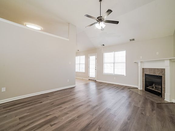 4th image of 5915 Landau Dr