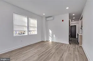 715 W Cumberland St #7 — Photo 2