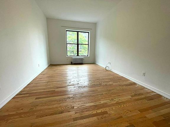 4th image of 132 W 15th St APT 3A