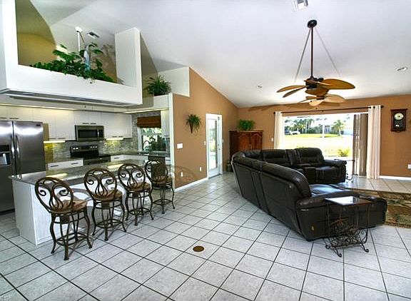 5th image of 2224 SW 43rd St