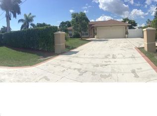 4997 17th Ave SW, Naples, FL 34116