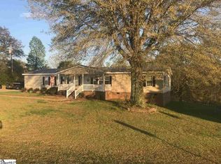 2325 Motlow Creek Rd, Campobello, SC 29322