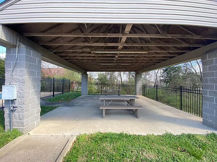 1007 Brittany Park Dr — Photo 9