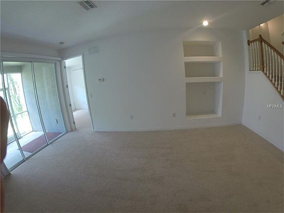 5th image of 1032 Creek Park Dr
