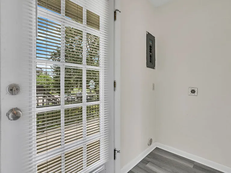861 Kingsford Rd — Photo 20